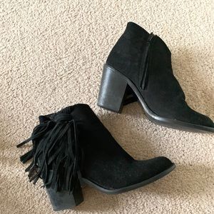 Ankle boots 100% suede